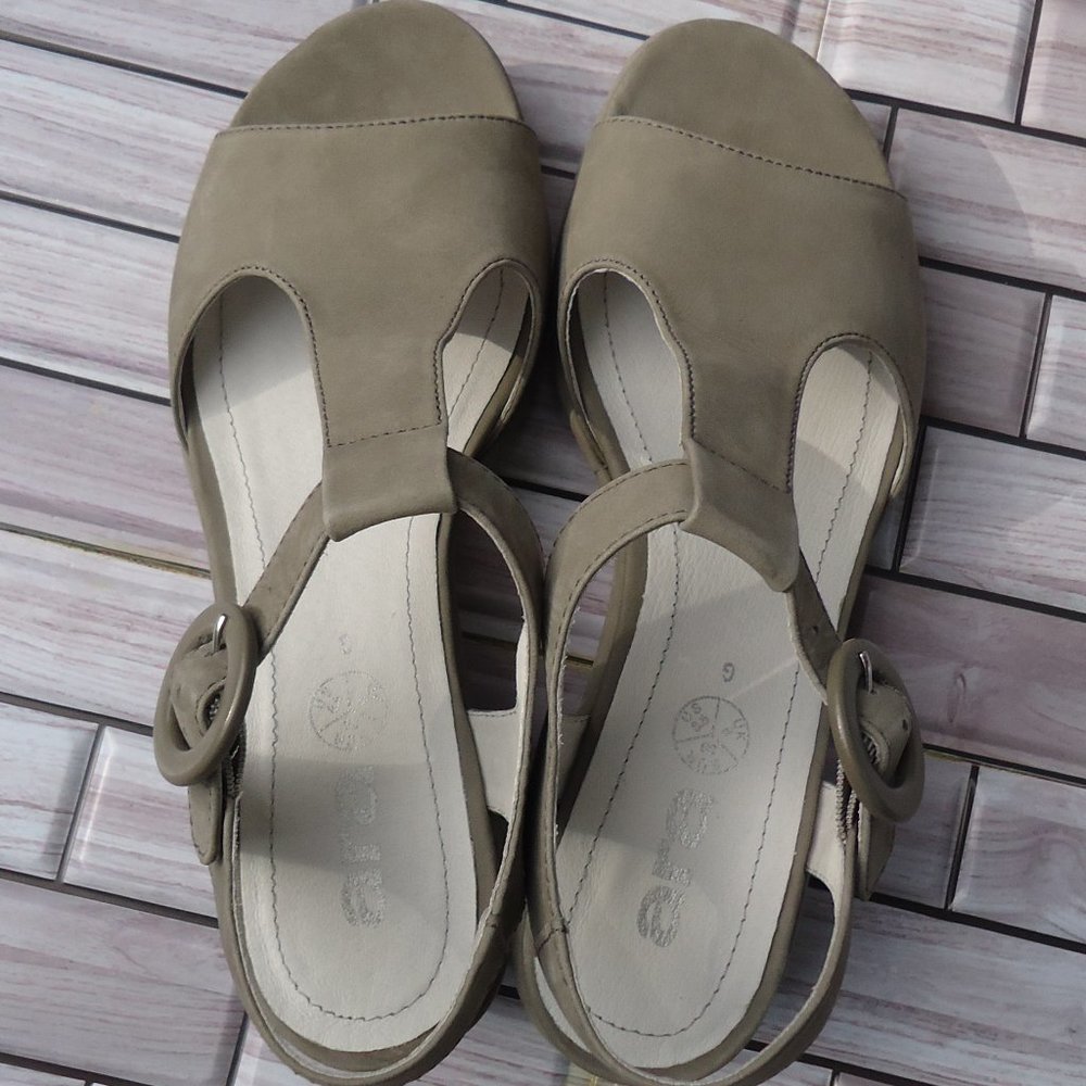 SIZE US 8.5. ARA Luftpolster nubuck leather slingback wedge sandals. - Picture 10 of 16